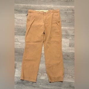 Columbia Men's Brown Chinos With Multiple Pockets. Size 38 by 30 inches